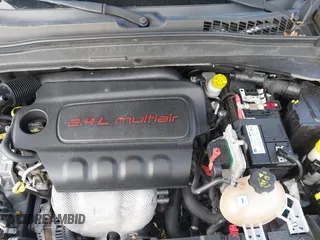 2017 Jeep Renegade Latitude with VIN ZACCJBBB9HPE91033, listed as a IAAI auction lot 41796937 with 87,760 mi miles and . Bid and sale history available at DreamBid. Image 10.