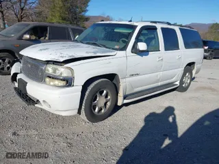 2004 GMC Yukon XL Denali with VIN 1GKFK66U54J309887, listed as a IAAI auction lot 41652086 with NaN miles. Bid and sale history available at carsss.com. Image 2.
