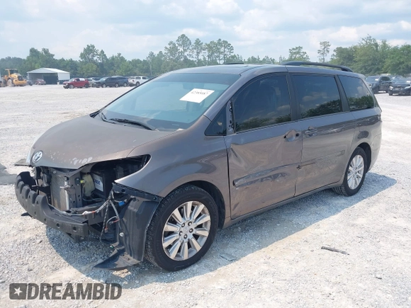 2011 Toyota Sienna XLE с VIN 5TDDK3DC7BS002538, выставлен на аукционе IAAI как лот 42385087 с пробегом 235 415 миль миль и . История ставок и продаж доступна на DreamBid. Изображение 18.