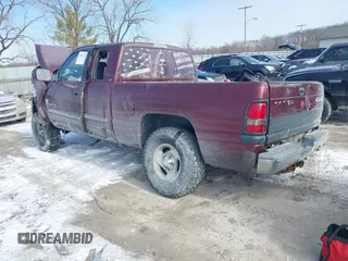 2000 Dodge 1500 with VIN 1B7HF13Z7YJ153451, listed as a IAAI auction lot 41604762 with Not Provided miles and . Bid and sale history available at DreamBid. Image 3.