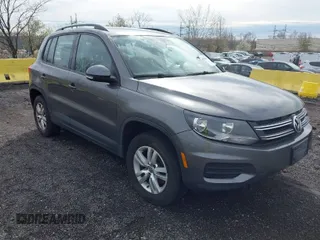2016 Volkswagen Tiguan SEL z VIN WVGBV7AX9GW550914, wystawiony jako IAAI lot #41954067 z przebiegiem 141 494 mil mil oraz . Historia ofert i sprzedaży dostępna na DreamBid. Obrazek 1.