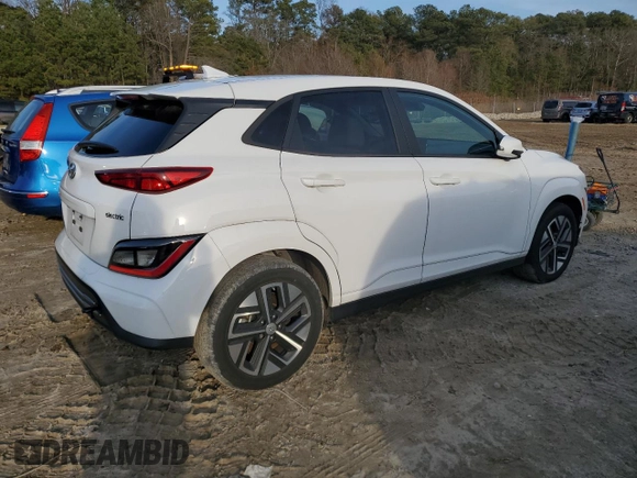2023 Hyundai Kona SEL with VIN KM8K33AG2PU165785, listed as a Copart auction lot 83611554 with 30,161 mi miles and Salvage Title. Bid and sale history available at carsss.com. Image 3.