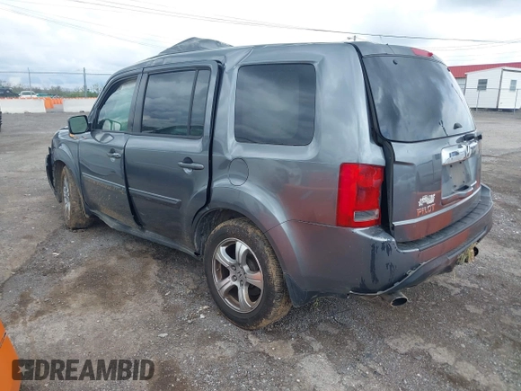 2013 Honda Pilot EX-L with VIN 5FNYF3H59DB034111, listed as a IAAI auction lot 42021779 with 223,572 mi miles. Bid and sale history available at carsss.com. Image 3.