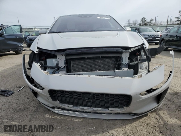 2019 Jaguar I-Pace HSE с VIN SADHD2S11K1F72420, выставлен на аукционе Copart как лот 45223425 с пробегом 35 514 миль миль и Списание • Salvage title. История ставок и продаж доступна на DreamBid. Изображение 5.