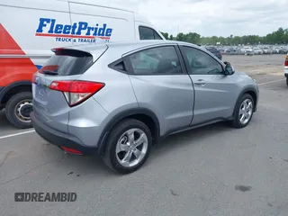 2022 Honda HR-V LX with VIN 3CZRU5H33NM725078, listed as a IAAI auction lot 42149593 with 30,932 mi miles and . Bid and sale history available at DreamBid. Image 4.