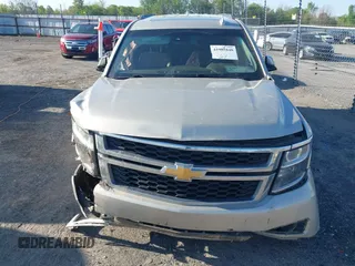2017 Chevrolet Tahoe LT z VIN 1GNSKBKC1HR233583, wystawiony jako IAAI lot #41985848 z przebiegiem 171 665 mil mil oraz . Historia ofert i sprzedaży dostępna na DreamBid. Obrazek 6.