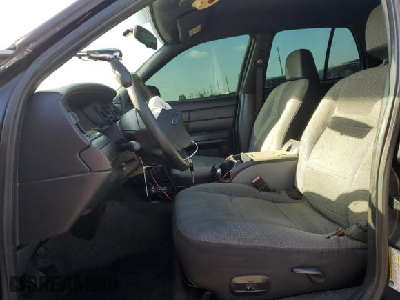 2006 Ford Police Interceptor with VIN 2FAHP71W46X102718, listed as a Copart auction lot 47558965 with 185,830 mi miles and Salvage title. Bid and sale history available at DreamBid. Image 7.
