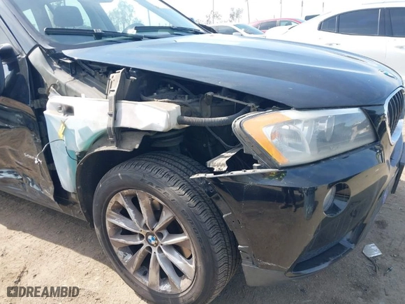 2013 BMW X3 xDrive28i with VIN 5UXWX9C5XD0A14786, listed as a IAAI auction lot 41610268 with 1 mi miles. Bid and sale history available at carsss.com. Image 6.