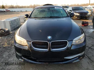 2012 BMW 3 Series 328i z VIN WBADW3C51CE824263, wystawiony jako Copart lot #42256095 z przebiegiem 181 022 mil mil oraz Nie do naprawy • Non repairable. Historia ofert i sprzedaży dostępna na DreamBid. Obrazek 5.