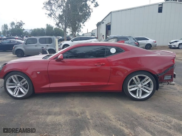 2018 Chevrolet Camaro 1LT with VIN 1G1FB1RX6J0191072, listed as a IAAI auction lot 41425727 with NaN miles. Bid and sale history available at carsss.com. Image 15.