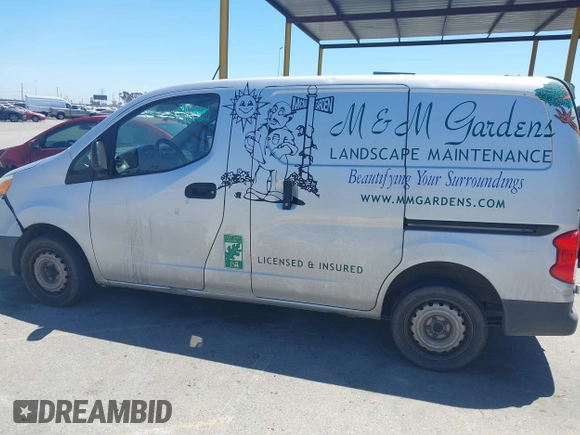 2015 Chevrolet City Express Cargo LS z VIN 3N63M0YN3FK726807, wystawiony jako IAAI lot #42210653 z przebiegiem 118 414 mil mil oraz . Historia ofert i sprzedaży dostępna na DreamBid. Obrazek 14.