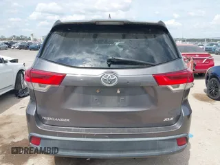 2018 Toyota Highlander SE with VIN 5TDKZRFH9JS544012, listed as a IAAI auction lot 41885296 with 144,500 mi miles and . Bid and sale history available at DreamBid. Image 16.