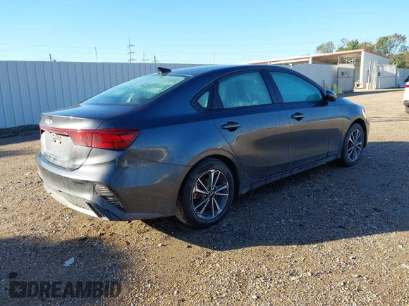 2023 Kia Forte LXS with VIN 3KPF24ADXPE607392, listed as a IAAI auction lot 40892259 with 35,581 mi miles and . Bid and sale history available at DreamBid. Image 4.