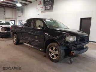 2007 Toyota Tundra SR5 with VIN 5TFBV54107X007994, listed as a IAAI auction lot 41581644 with 236,267 mi miles. Bid and sale history available at carsss.com. Image 1.