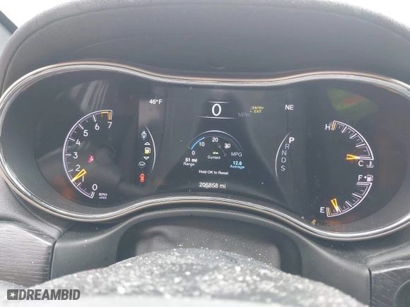 2014 Jeep Grand Cherokee Summit with VIN 1C4RJFJGXEC572752, listed as a IAAI auction lot 41905142 with 205,858 mi miles. Bid and sale history available at carsss.com. Image 7.