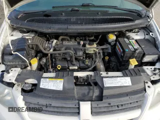 2005 Dodge Caravan SXT with VIN 2D4GP44L85R496834, listed as a Copart auction lot 51938765 with 125,168 mi miles and Non Repairable. Bid and sale history available at carsss.com. Image 12.