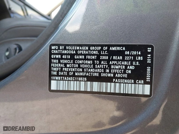 2014 Volkswagen Passat SE w/Sunroof with VIN 1VWBT7A34EC118525, listed as a IAAI auction lot 41653118 with 124,832 mi miles. Bid and sale history available at carsss.com. Image 9.