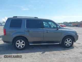 2011 Honda Pilot EX with VIN 5FNYF3H4XBB001140, listed as a IAAI auction lot 41940476 with 254,136 mi miles and . Bid and sale history available at carsss.com. Image 14.