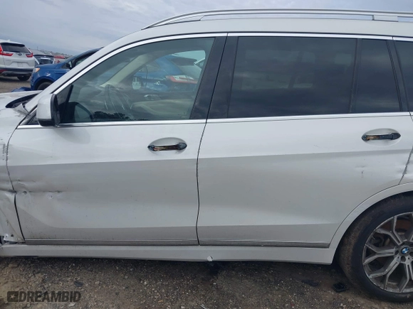 2022 BMW X7 xDrive40i with VIN 5UXCW2C03N9K30717, listed as a IAAI auction lot 41729944 with 47,997 mi miles. Bid and sale history available at carsss.com. Image 14.