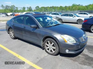 2006 Nissan Maxima 3.5 SL with VIN 1N4BA41E76C848672, listed as a IAAI auction lot 41978527 with 165,951 mi miles. Bid and sale history available at carsss.com. Image 1.