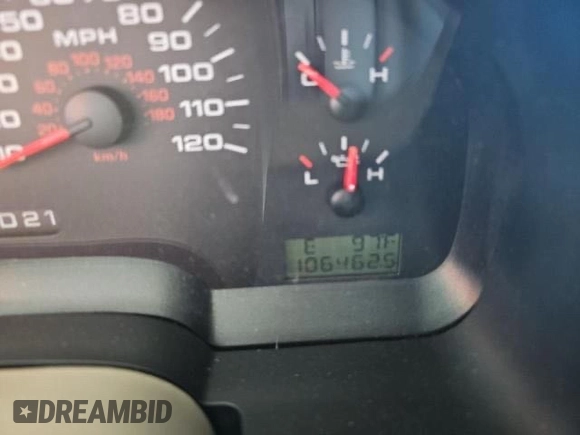 2005 Ford F-150 XLT z VIN 1FTRW12W15KE64553, wystawiony jako Copart lot #59755885 z przebiegiem 106 462 mil mil oraz Czysty tytuł • Clean title. Historia ofert i sprzedaży dostępna na DreamBid. Obrazek 8.