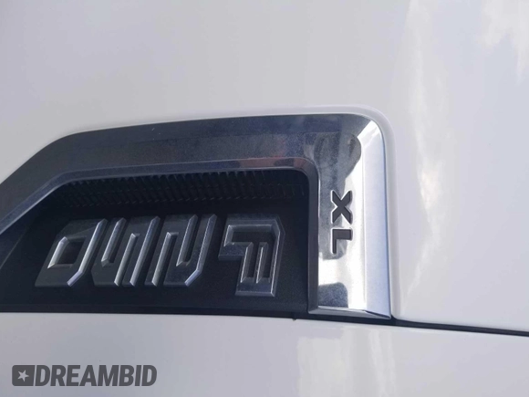 2019 Ford F-250 XL z VIN 1FT7W2B66KEC90809, wystawiony jako IAAI lot #42845140 z przebiegiem 204 526 mil mil oraz . Historia ofert i sprzedaży dostępna na DreamBid. Obrazek 2.