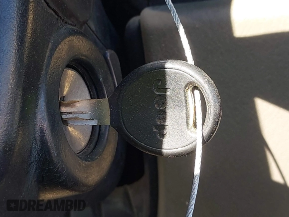 2005 Jeep Wrangler X with VIN 1J4FA39S15P305528, listed as a IAAI auction lot 42288177 with 189,767 mi miles and . Bid and sale history available at DreamBid. Image 11.