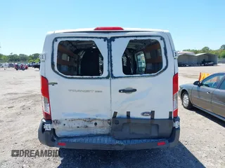 2018 Ford Transit z VIN 1FTYR1YM3JKB16286, wystawiony jako IAAI lot #42038526 z przebiegiem 135 734 mil mil oraz . Historia ofert i sprzedaży dostępna na DreamBid. Obrazek 16.