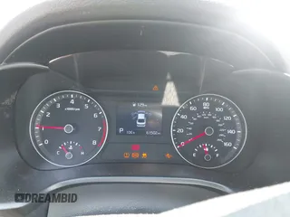 2019 Kia Forte LXS z VIN 3KPF24AD7KE102404, wystawiony jako IAAI lot #42571520 z przebiegiem 61 502 mil mil oraz . Historia ofert i sprzedaży dostępna na DreamBid. Obrazek 7.