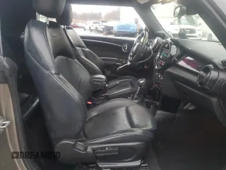 2019 MINI Convertible Cooper S z VIN WMWWG9C57K3E40882, wystawiony jako Copart lot #43148735 z przebiegiem 40 766 mil mil oraz Szkoda całkowita • Salvage title. Historia ofert i sprzedaży dostępna na DreamBid. Obrazek 7.