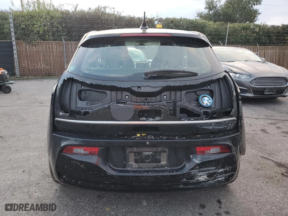2019 BMW i3 with VIN WBY8P2C57KVE41553, listed as a Copart auction lot 81791463 with 31,904 mi miles. Bid and sale history available at carsss.com. Image 6.