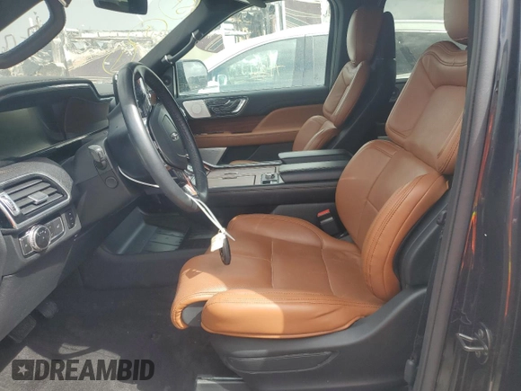 2020 Lincoln Navigator Reserve z VIN 5LMJJ2LT5LEL03276, wystawiony jako Copart lot #76548834 z przebiegiem 23 646 mil mil oraz Nie do naprawy • Non repairable. Historia ofert i sprzedaży dostępna na DreamBid. Obrazek 7.