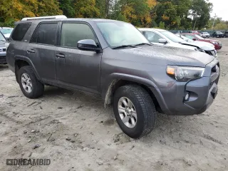 2017 Toyota 4Runner SR5 with VIN JTEBU5JR9H5429607, listed as a Copart auction lot 73697064 with 0 mi miles and Salvage Title. Bid and sale history available at carsss.com. Image 4.