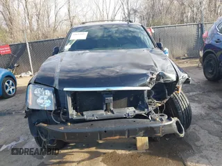 2006 GMC Envoy Denali with VIN 1GKET63M962355586, listed as a IAAI auction lot 41881023 with 235,506 mi miles. Bid and sale history available at carsss.com. Image 6.