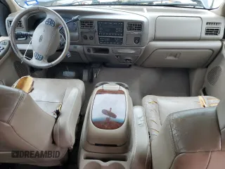 2002 Ford Excursion Limited с VIN 1FMNU42F22ED01888, выставлен на аукционе Copart как лот 56723385 с пробегом 343 785 миль миль и Списание • Salvage title. История ставок и продаж доступна на DreamBid. Изображение 8.