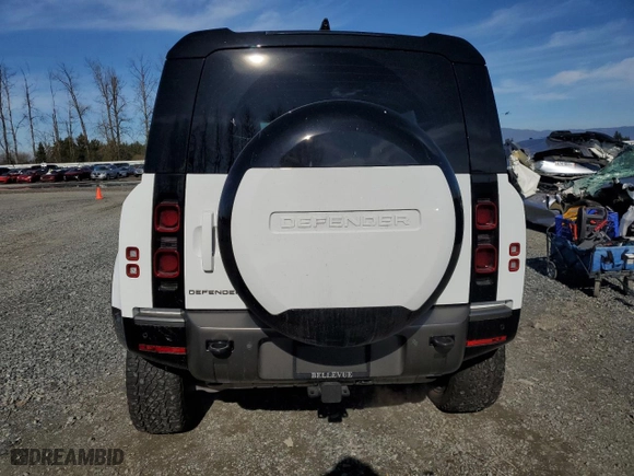 2024 Land Rover Defender X-Dynamic SE with VIN SALE2EEU7R2304560, listed as a Copart auction lot 47062695 with 5,495 mi miles and Salvage Title. Bid and sale history available at carsss.com. Image 6.