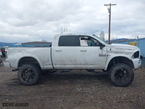 2018 Ram 2500 Laramie with VIN 3C6UR5FL9JG405980, listed as a IAAI auction lot 40981248 with 40,269 mi miles. Bid and sale history available at carsss.com. Image 14.