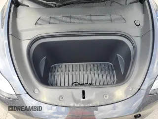 2024 Tesla Model Y Long Range с VIN 7SAYGDEE1RA234222, выставлен на аукционе Copart как лот 55139025 с пробегом 17 829 миль миль и Списание • Salvage title. История ставок и продаж доступна на DreamBid. Изображение 11.