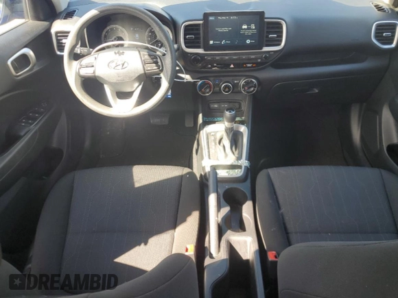 2022 Hyundai Venue SE z VIN KMHRB8A3XNU186571, wystawiony jako Copart lot #56703925 z przebiegiem 41 077 mil mil oraz Szkoda całkowita • Salvage title. Historia ofert i sprzedaży dostępna na DreamBid. Obrazek 8.