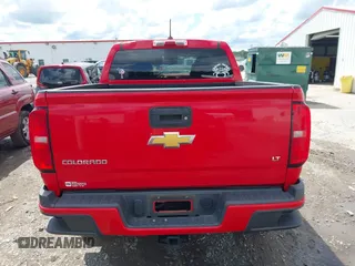 2016 Chevrolet Colorado 2WD LT z VIN 1GCGSCE36G1175824, wystawiony jako IAAI lot #42257828 z przebiegiem 134 021 mil mil oraz . Historia ofert i sprzedaży dostępna na DreamBid. Obrazek 16.
