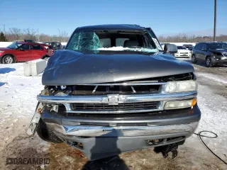 2001 Chevrolet Tahoe LS with VIN 1GNEK13T11J215580, listed as a Copart auction lot 46130435 with 214,436 mi miles and Non Repairable. Bid and sale history available at carsss.com. Image 5.