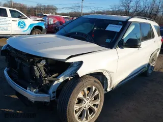 2022 Ford Explorer XLT with VIN 1FMSK8DHXNGC10004, listed as a IAAI auction lot 41281185 with 184,416 mi miles. Bid and sale history available at carsss.com. Image 18.