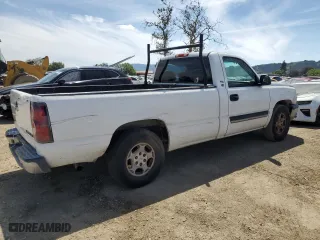 2004 Chevrolet Silverado 1500 Work Truck with VIN 1GCEC14V74E190705, listed as a Copart auction lot 54403205 with 305,407 mi miles and Clean Title. Bid and sale history available at carsss.com. Image 3.
