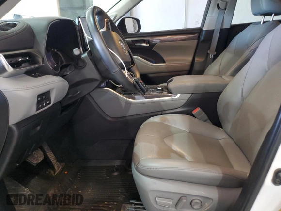 2022 Toyota Highlander Limited z VIN 5TDDZRBH9NS215783, wystawiony jako Copart lot #53630715 z przebiegiem 38 459 mil mil oraz Szkoda całkowita • Salvage title. Historia ofert i sprzedaży dostępna na DreamBid. Obrazek 7.