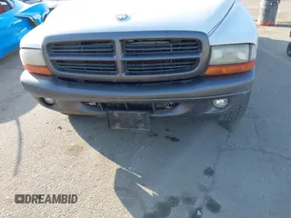2002 Dodge Dakota with VIN 1B7GL12X62S519941, listed as a IAAI auction lot 41459153 with 259,726 mi miles and . Bid and sale history available at carsss.com. Image 12.