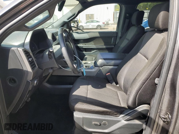2019 Ford Expedition XLT z VIN 1FMJU1HT3KEA75175, wystawiony jako Copart lot #51834585 z przebiegiem 159 048 mil mil oraz Szkoda całkowita • Salvage title. Historia ofert i sprzedaży dostępna na DreamBid. Obrazek 7.
