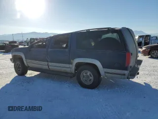1996 Chevrolet Suburban with VIN 1GNFK16R0TJ417592, listed as a Copart auction lot 42424015 with 238,536 mi miles and Clean Title. Bid and sale history available at carsss.com. Image 2.