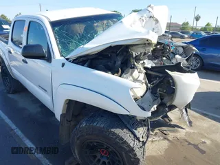 2012 Toyota Tacoma PreRunner z VIN 3TMJU4GN2CM128050, wystawiony jako IAAI lot #42200352 z przebiegiem Nie podano mil oraz . Historia ofert i sprzedaży dostępna na DreamBid. Obrazek 20.