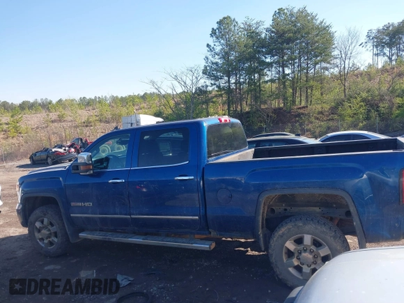 2016 GMC Sierra 2500HD SLT z VIN 1GT12TEG6GF277183, wystawiony jako IAAI lot #41882240 z przebiegiem 274 949 mil mil oraz . Historia ofert i sprzedaży dostępna na DreamBid. Obrazek 14.