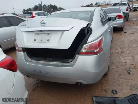 2015 Nissan Altima 2.5 S with VIN 1N4AL3AP4FC139456, listed as a IAAI auction lot 41029065 with 115,964 mi miles. Bid and sale history available at carsss.com. Image 16.